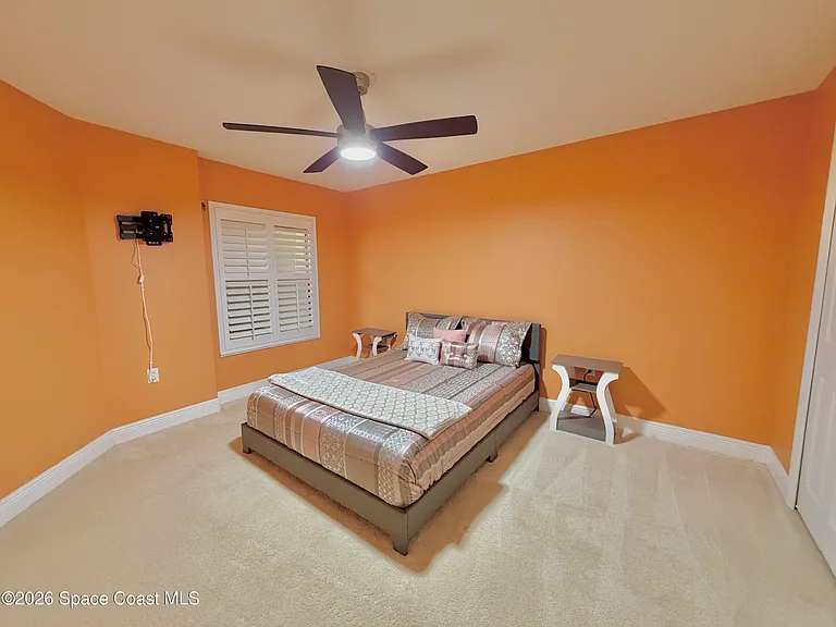 551 Casa Bella Dr #204 — Photo 40