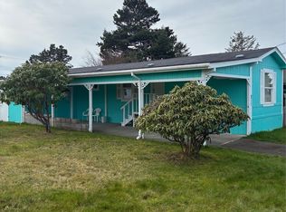 211 7th St NE, Long Beach, WA