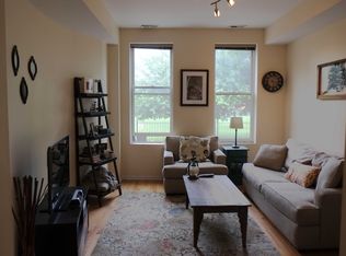 2142 N Oakley Ave, Chicago, IL 60647