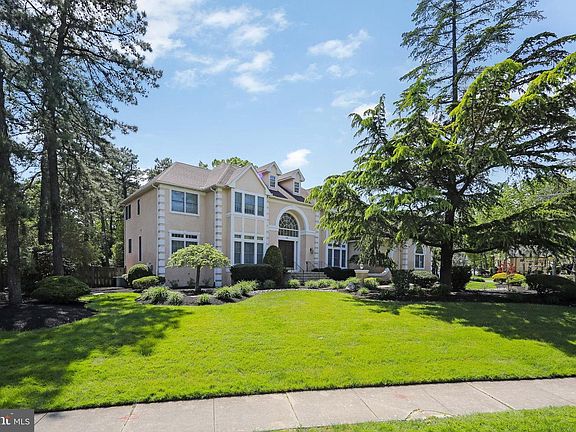 5th image of 59 Forrest Hills Dr