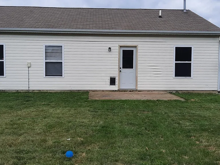 3181 Stratus Ct — Photo 2