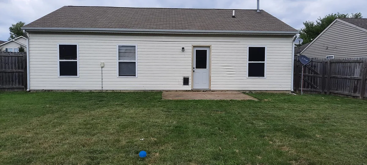 Building Photo - 3181 Stratus Ct