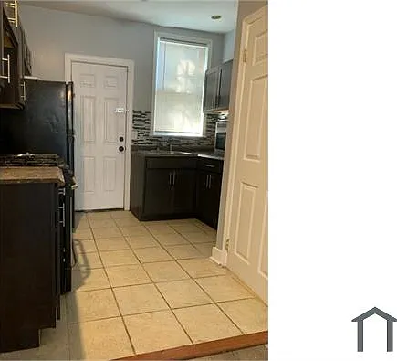 1635 Frederick Ave — Photo 8