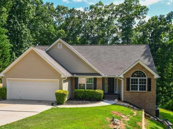 4717 Middleboro Ln, Gainesville, GA 30506