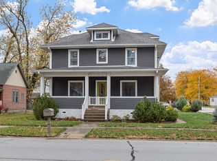 607 S Main St, Kouts, IN 46347