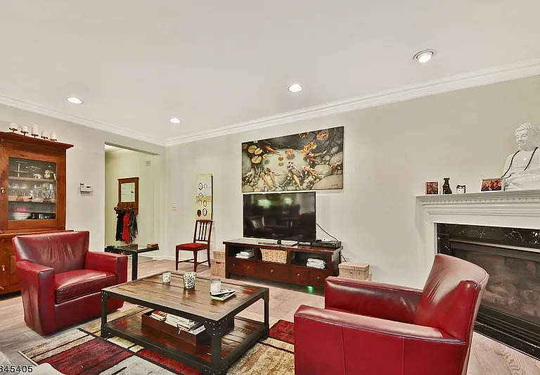 22 Taft Ln — Photo 4