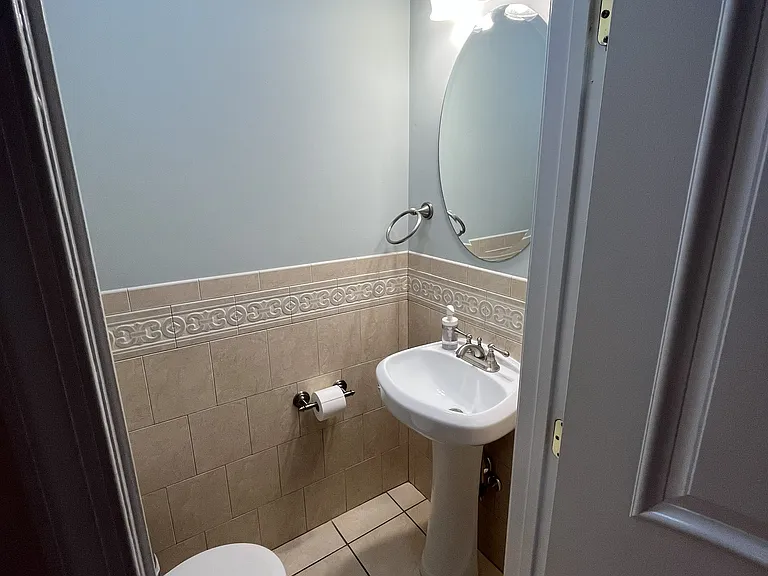 1827 S Hanover St — Photo 8