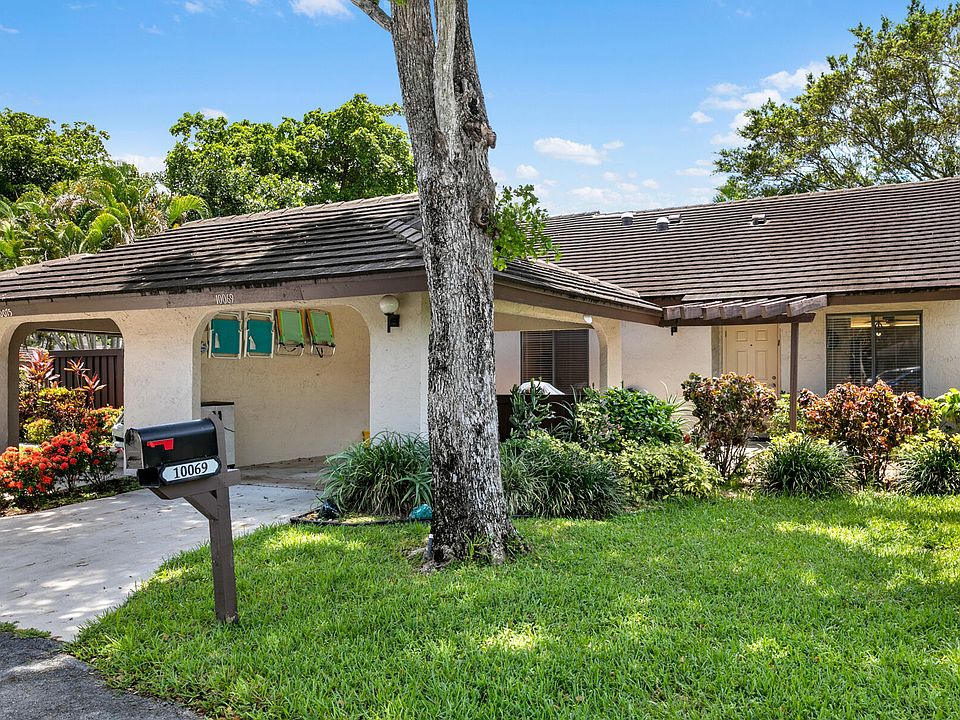 1st image of 10069 Hickorywood Place