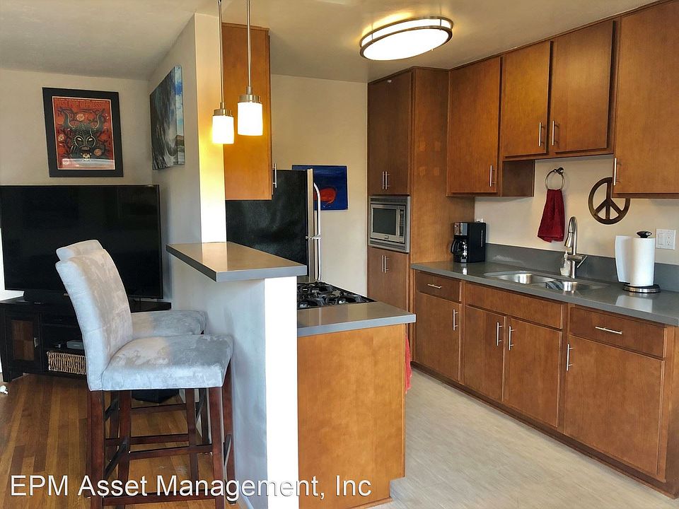 1st image of 5041-43 Santa Monica Ave #2