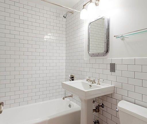3rd image of 304 E 20th St APT Lf