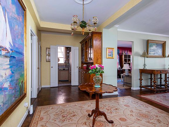 3rd image of 116 E 66th St #8B