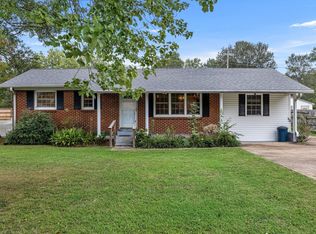525 Thomas Ave, Hohenwald, TN 38462