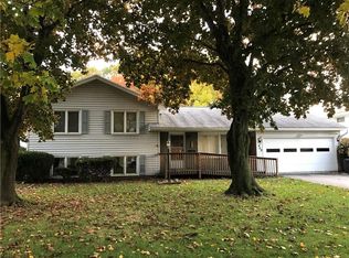 449 Maiden Ln, Rochester, NY 14616