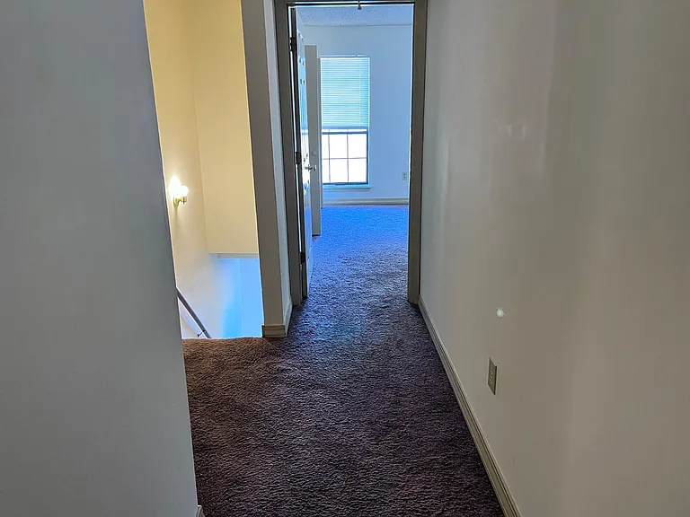 3043 Autumn Pl S #D — Photo 13