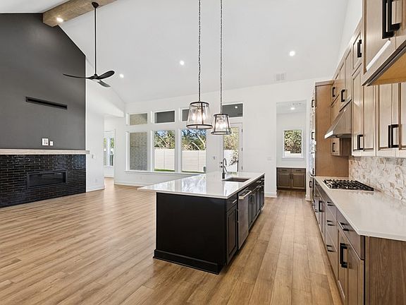 The Jacksboro - Kitchen