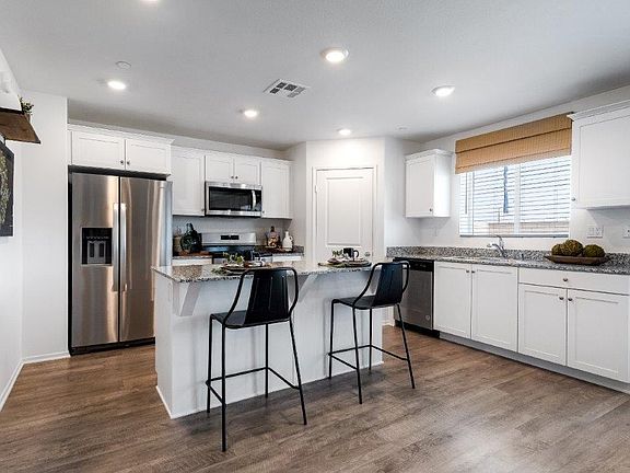 2nd image of 1288 Memorial Ave #67