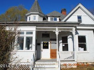 617 N Madison Ave, Pulaski, VA 24301