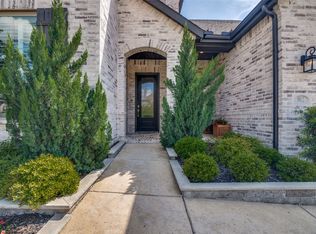 9812 Surveyor Rd, Little Elm, TX 75068