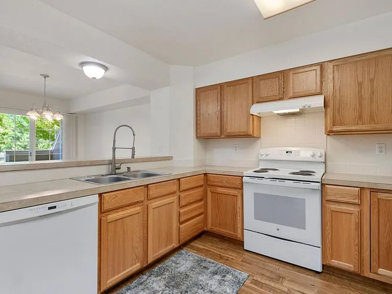2075 Tonopas Ct #103 — Photo 6