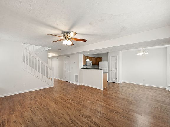 2nd image of 6736 Arbor Creek Dr