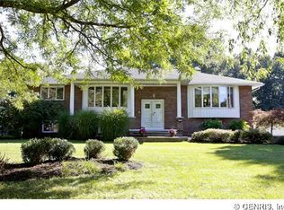 279 Parkview Dr, Penfield, NY 14526