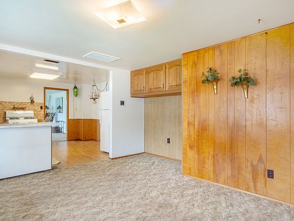 4th image of 4104 Franklin Ave