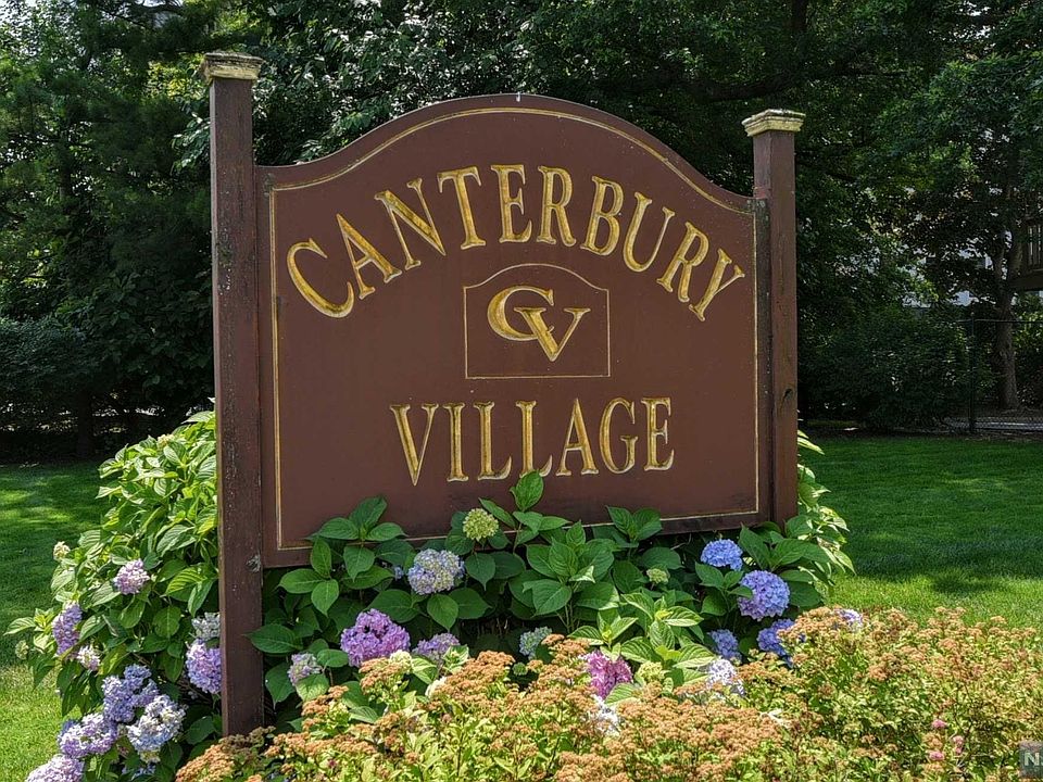 1st image of 54 Canterbury Ln