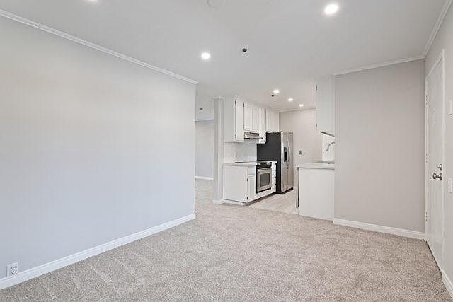 dinning room looking into kitchen