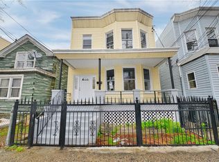 761 E 223rd St, Bronx, NY 10466