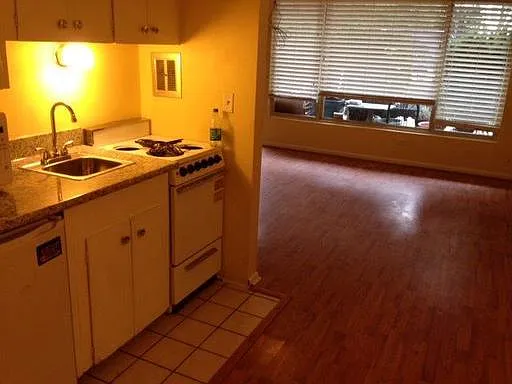 2215 Eastlake Ave E #111 — Photo 1