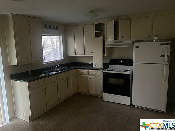 3rd image of 1100 Jefferis Ave