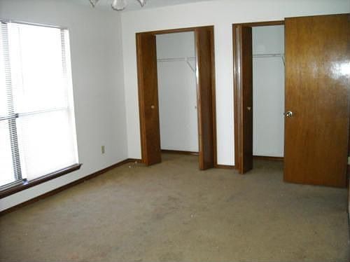 2nd image of 5676 Bennington Dr