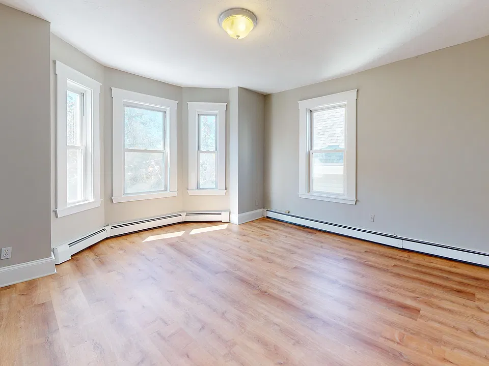 36 Mozart St #3