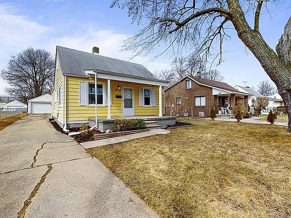 3rd image of 29221 Senator St