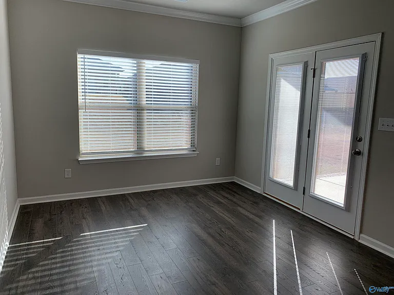 223 Ivyleaf Dr — Photo 8