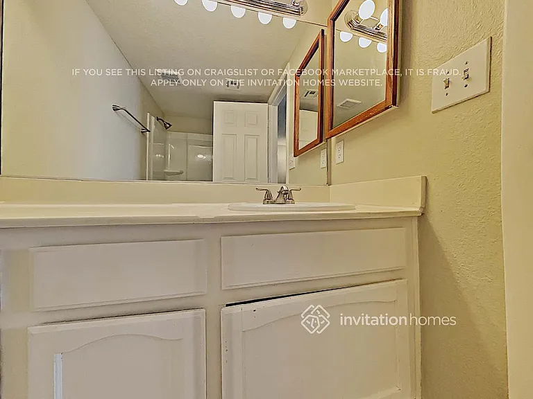 2308 Lone Pine St — Photo 15