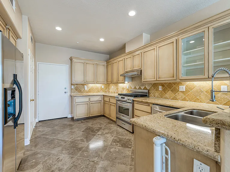 11887 Barletta Pl — Photo 6