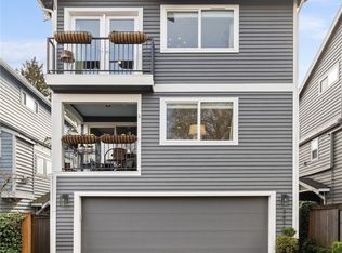 3414 33rd Ave SW, Seattle, WA 98126