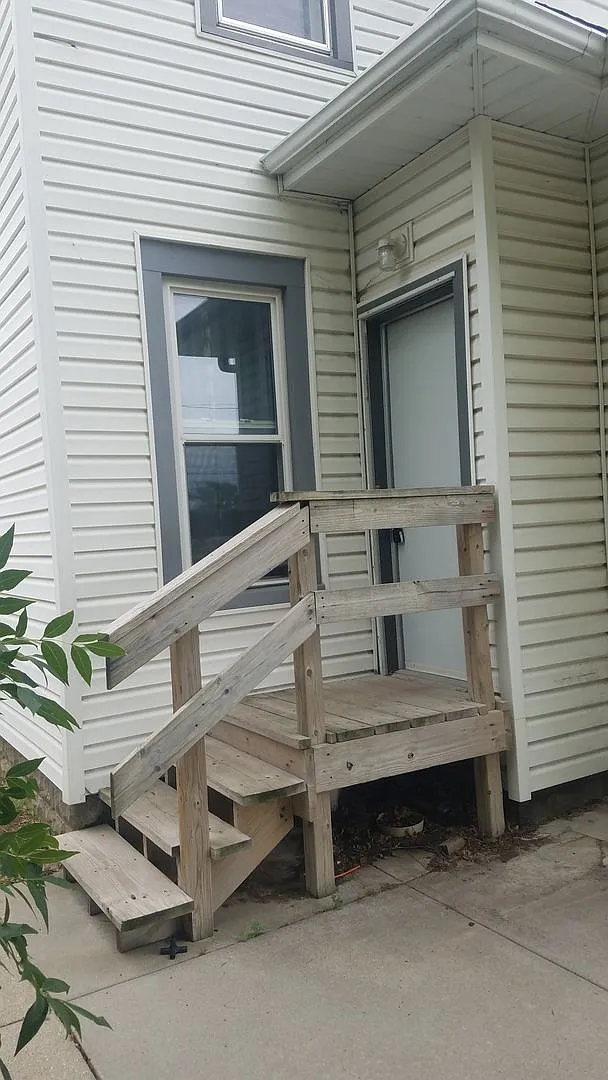 1518 2nd Ave — Photo 3