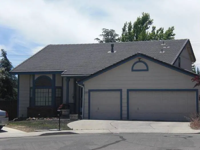 4950 Pinesprings Dr photo 1