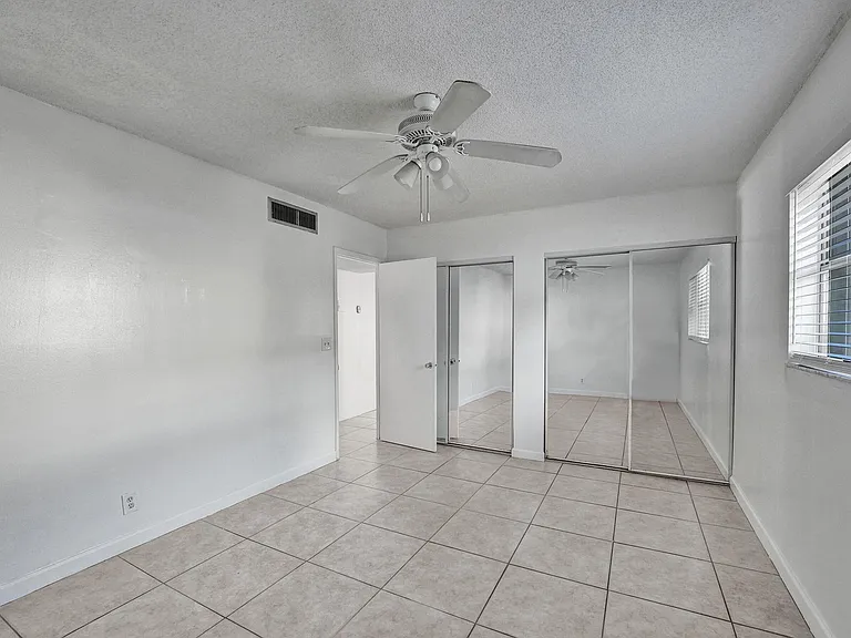 600 SE 2nd Ave #K2 — Photo 20