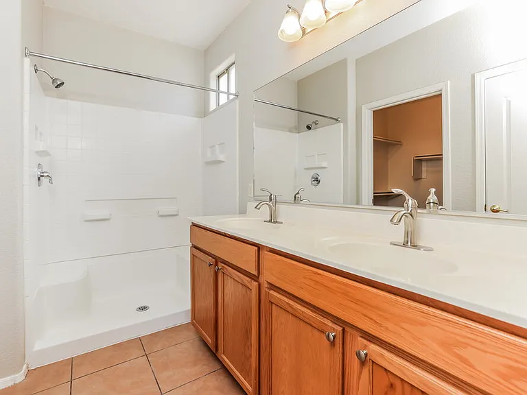 3430 W Avenida Bonita — Photo 10
