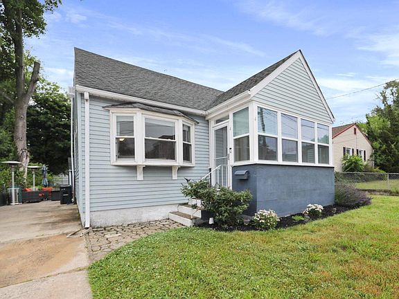 2nd image of 4 S Woodland Ave
