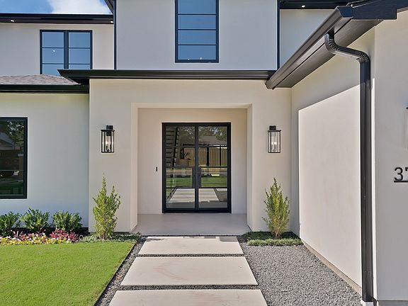 3rd image of 3724 Highgrove Dr