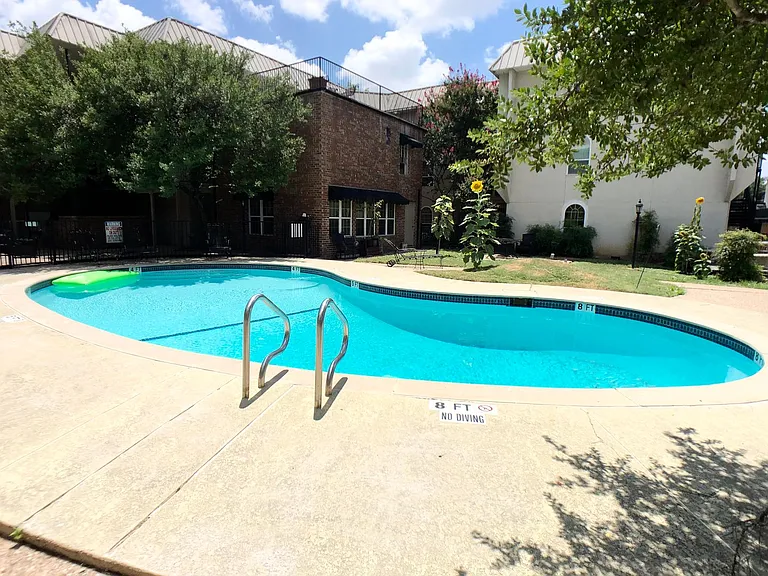 910 Duncan Ln #64 — Photo 8
