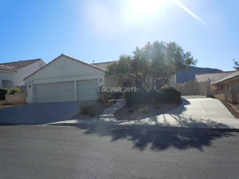 1st image of 692 Ladywood Ln