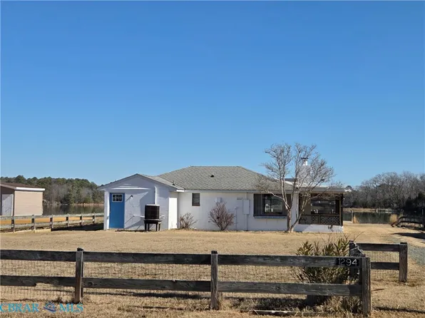 1294 Little Florida Rd, Farnham, VA 22460