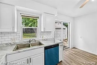 3 bed, 1103 sqft, $1,000 — Photo 4