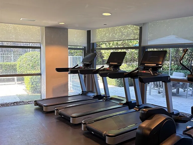 5875 Collins Ave #708 — Photo 26
