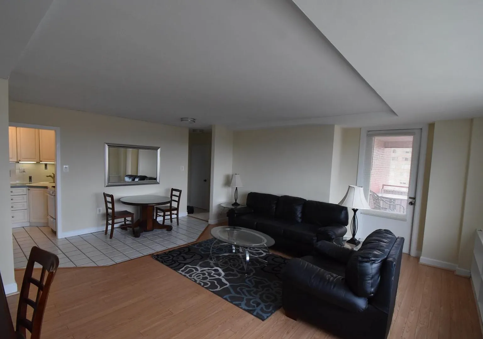 Furnished Spacious & Bright One Bedroom With Balcony Minimum 3 Month Lease — Photo 3